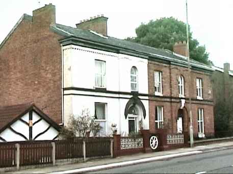 214, Astley St